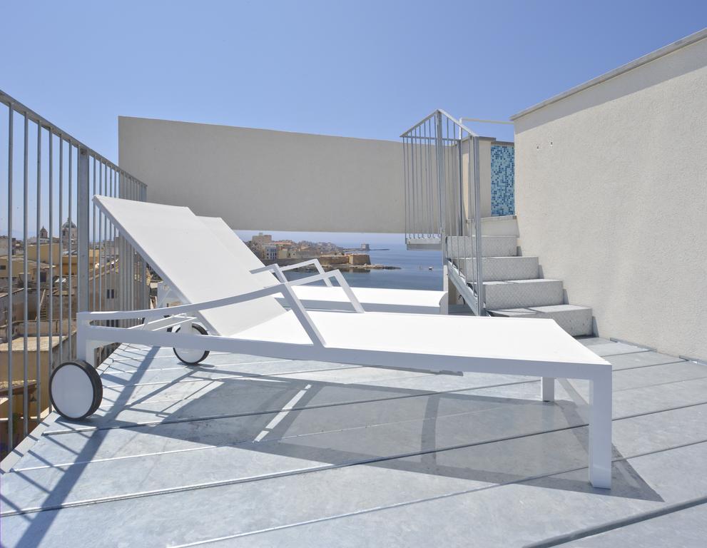 Gaura Apartments Trapani Exteriör bild