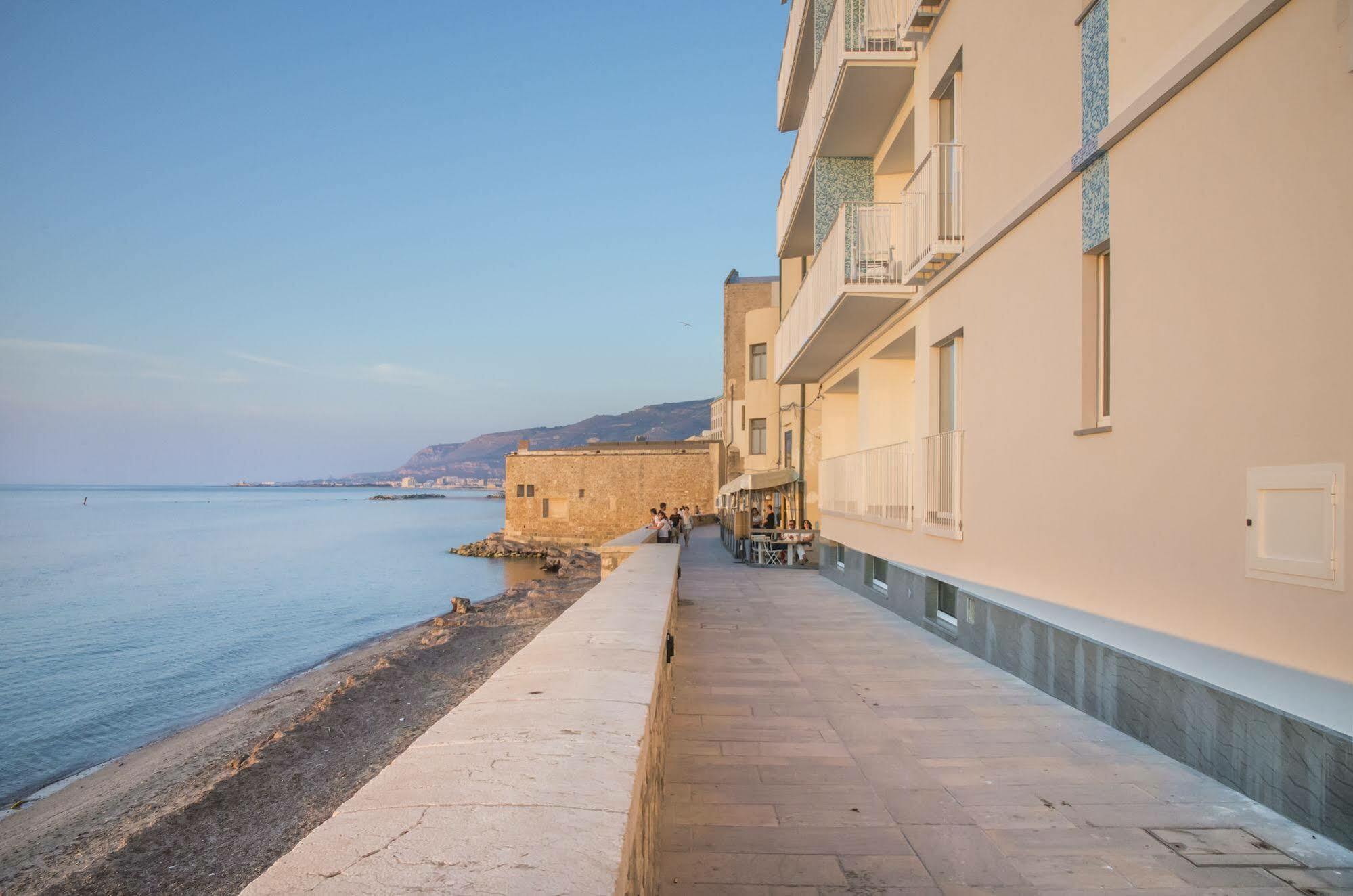 Gaura Apartments Trapani Exteriör bild